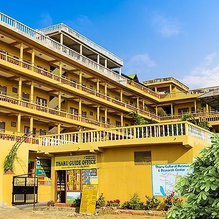 Hotel Nature Heritage Читван Экстерьер фото