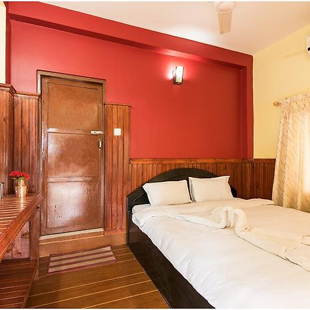 Hotel Nature Heritage Читван Экстерьер фото